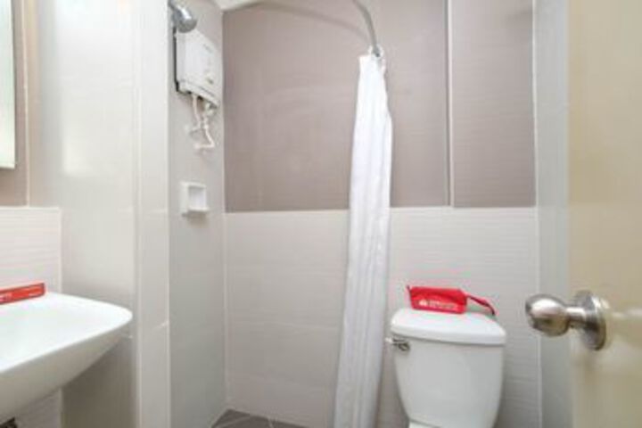 Room 3 of 21
