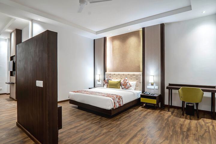 Room 7 of 29
