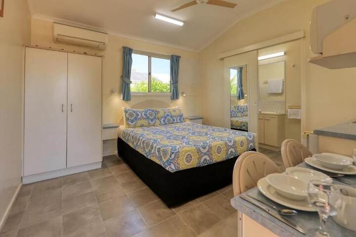 Room 6 of 22