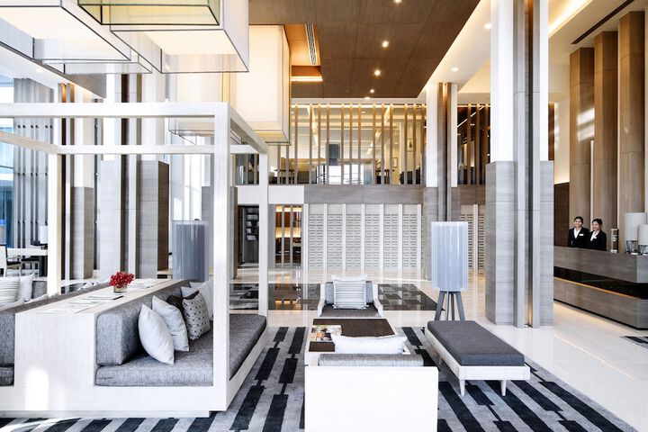 Hotel Lobby