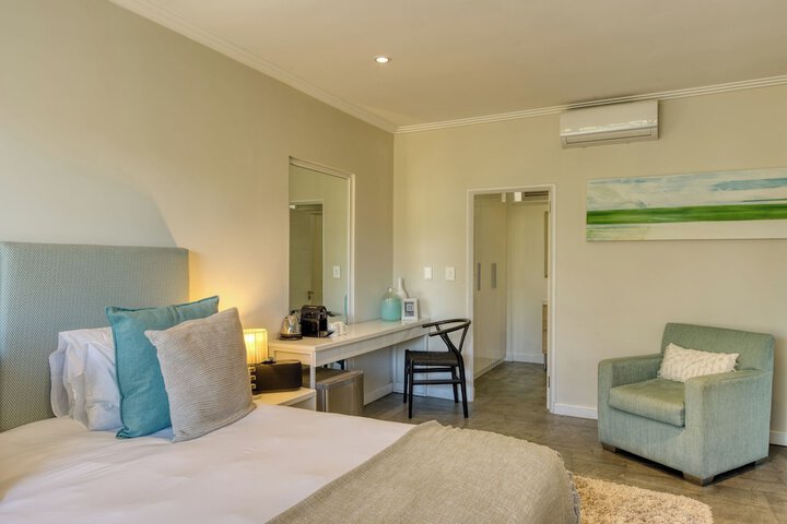 Room 43 of 146