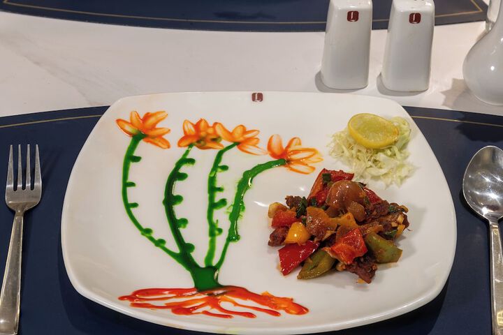 Dining 49 of 53