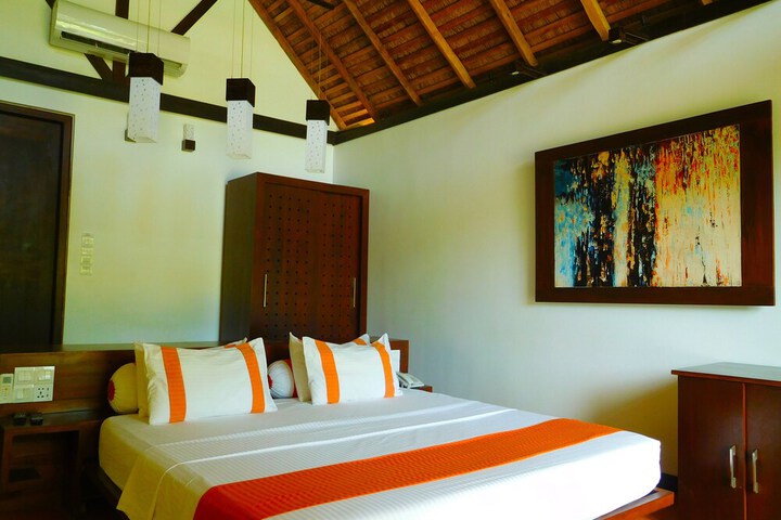 Room 6 of 31