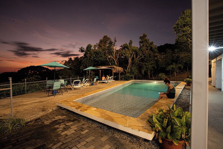 Pool 89 of 136