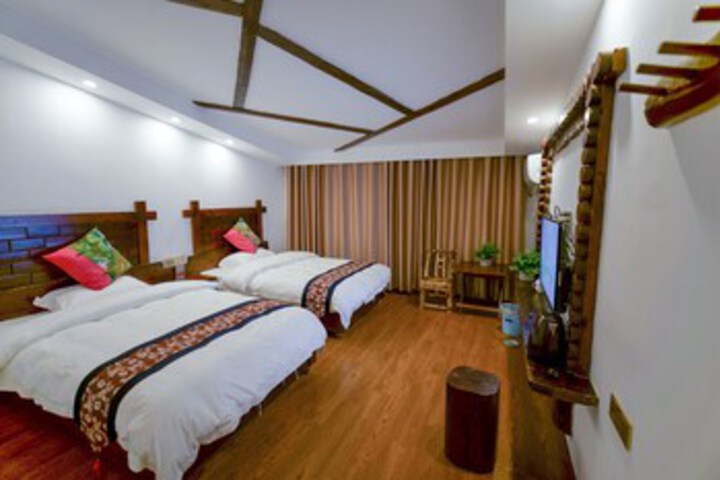 Room 13 of 44
