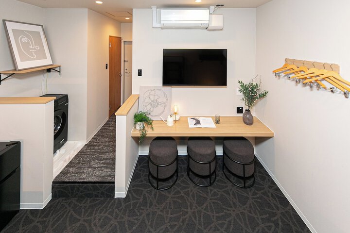 Room 75 of 144