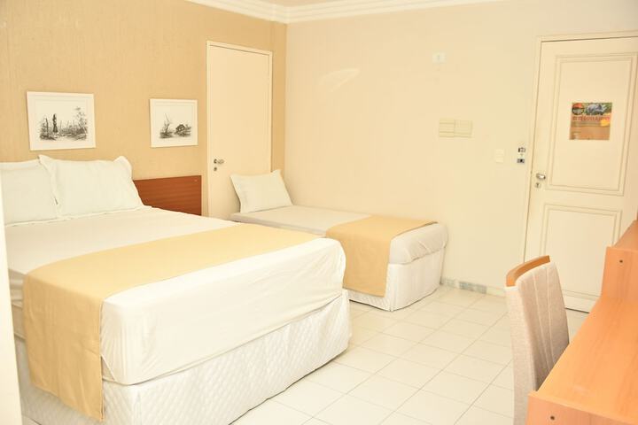 Room 6 of 27