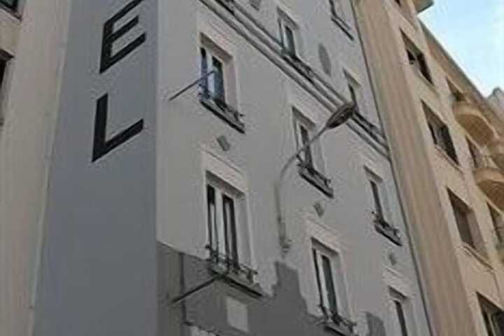 Hotel 32 of 35