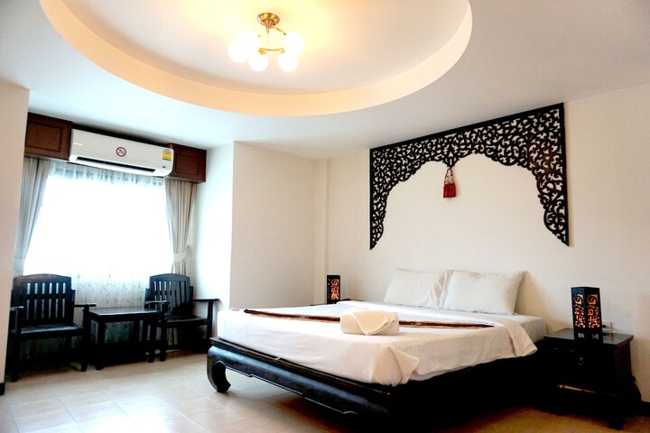 Room 14 of 35