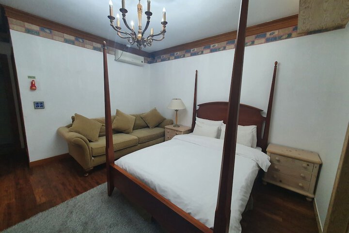 Room 16 of 55