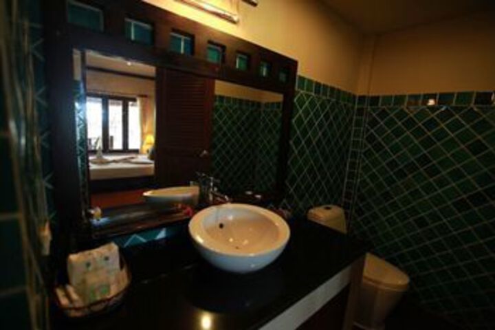 Room 6 of 61