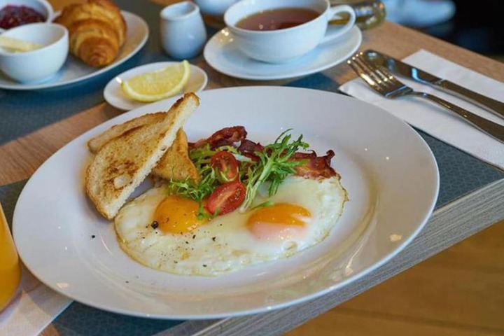 Breakfast/Coffee Service 20 of 23