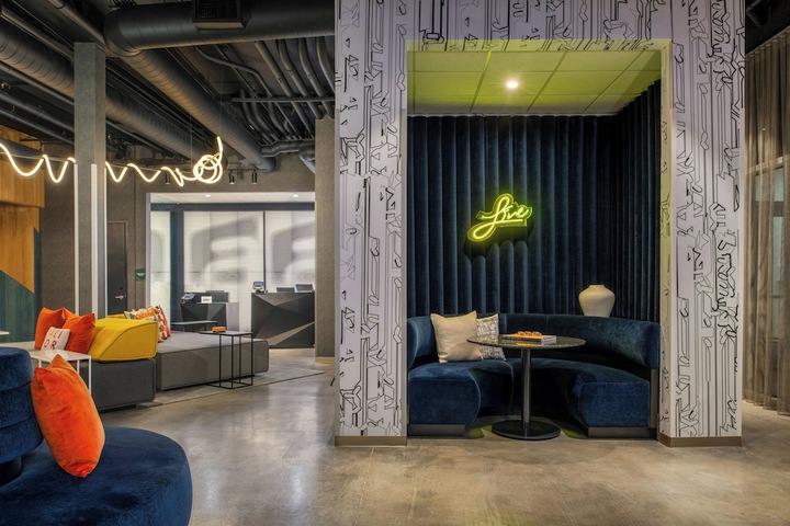 Guest Lobby