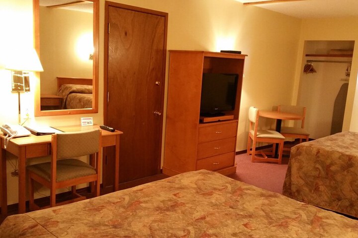 Room 8 of 29