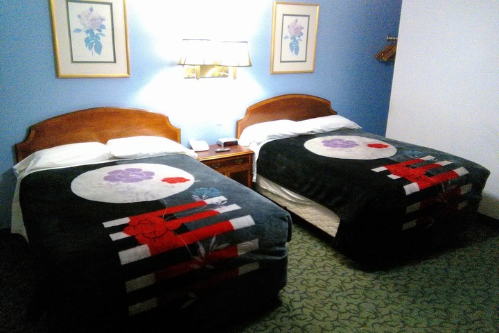 Room 19 of 35