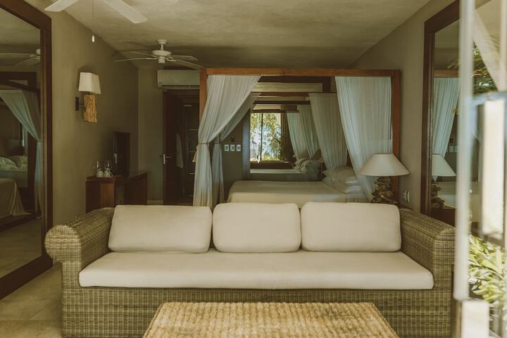 Room 34 of 131