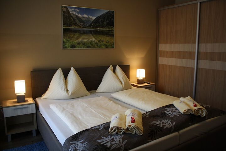 Room 18 of 42