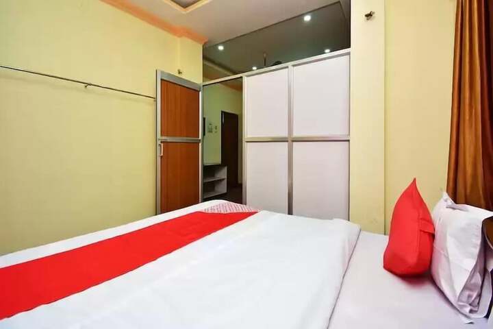 Room 8 of 29