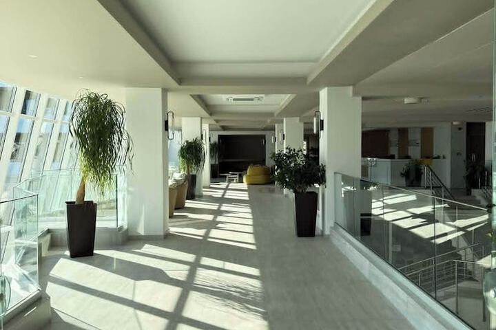 Guest Lobby