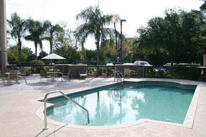BBQ/picnic area