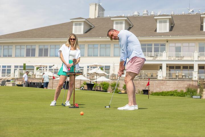 Mini-golf