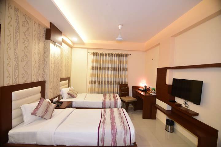 Room 27 of 46