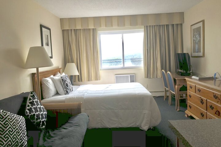 Pool View Room 2 Double Beds (17 of 27)