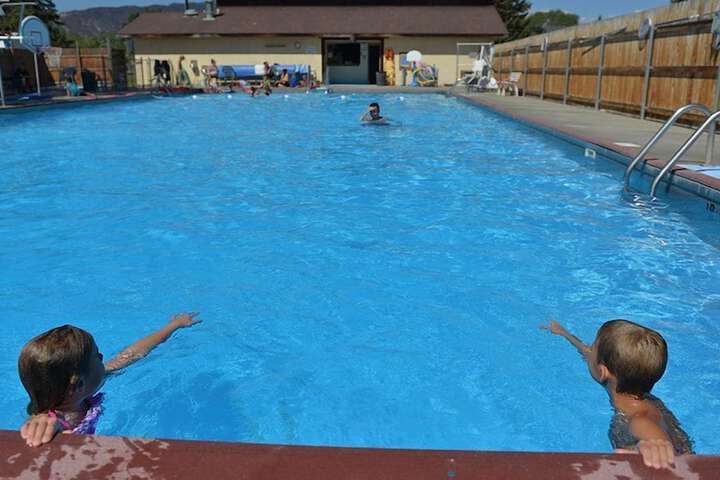 Pool 23 of 29