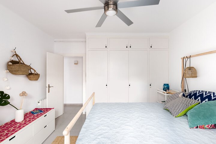 Room 5 of 35