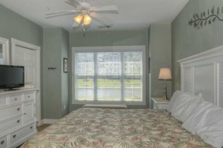 Room 6 of 36