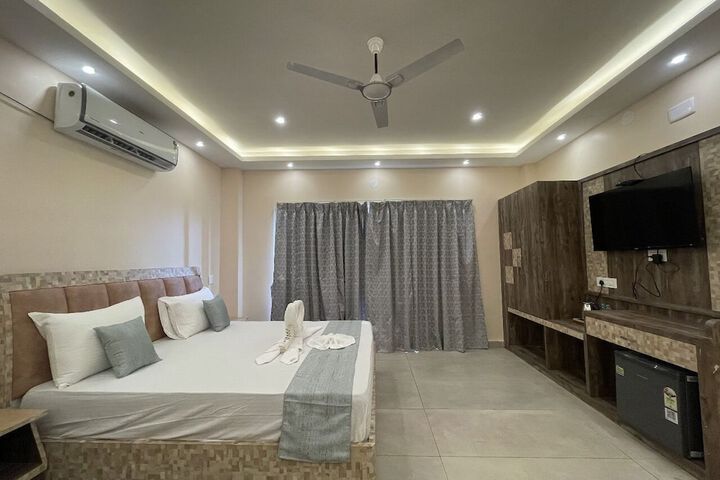 Room 15 of 44