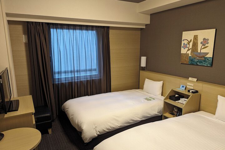Room 5 of 27