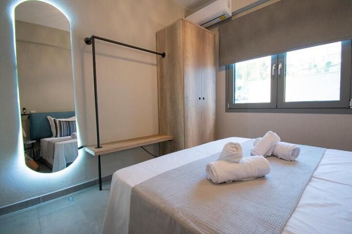 Room 6 of 30