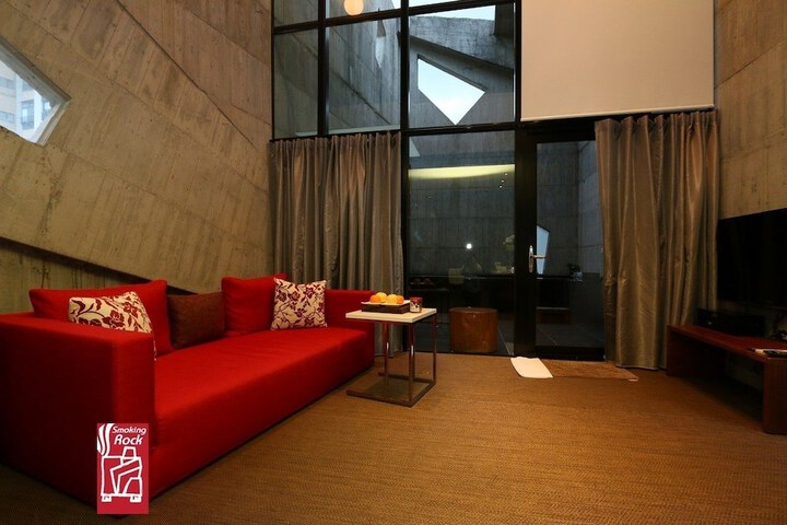 Room 26 of 47