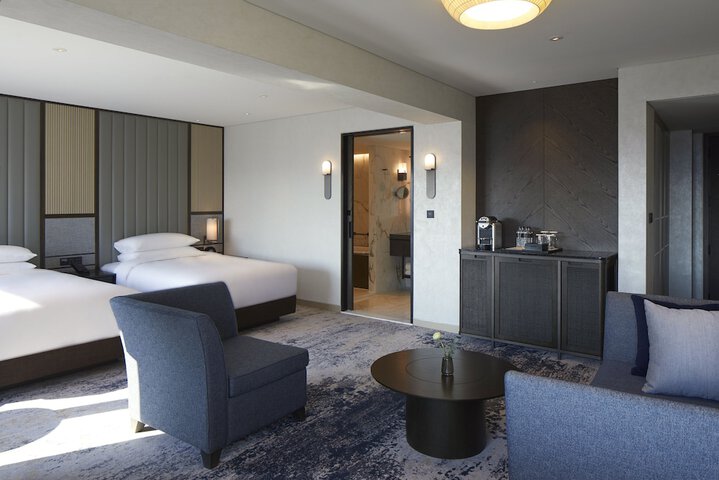 Room 30 of 147