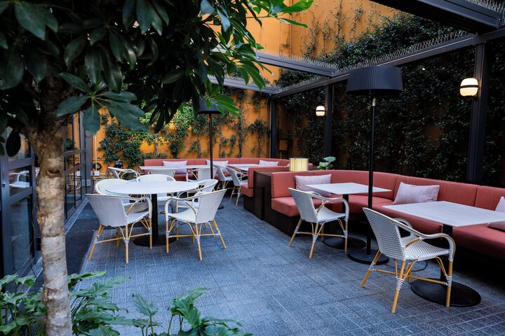 Dining 63 of 67