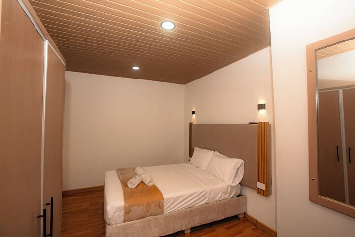 Room 12 of 39
