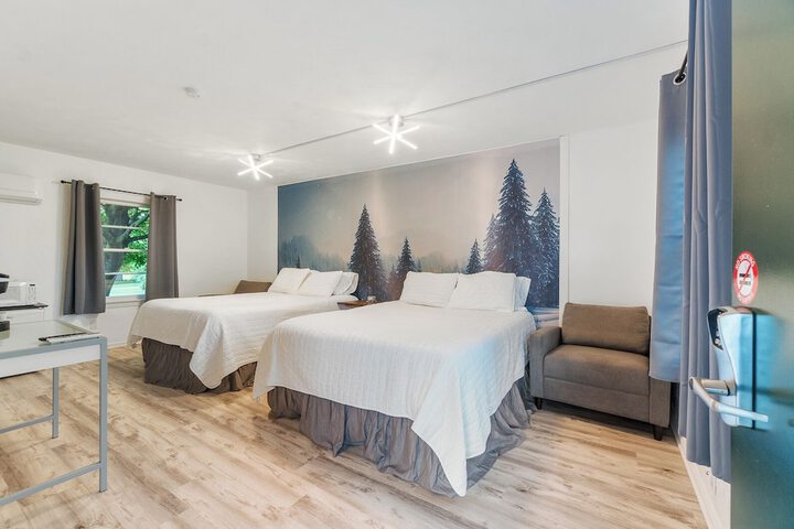 Room 2 of 7