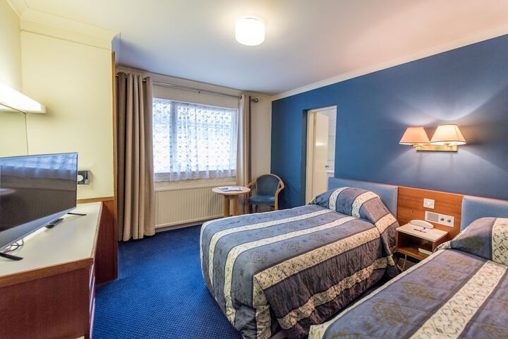 Room 26 of 116