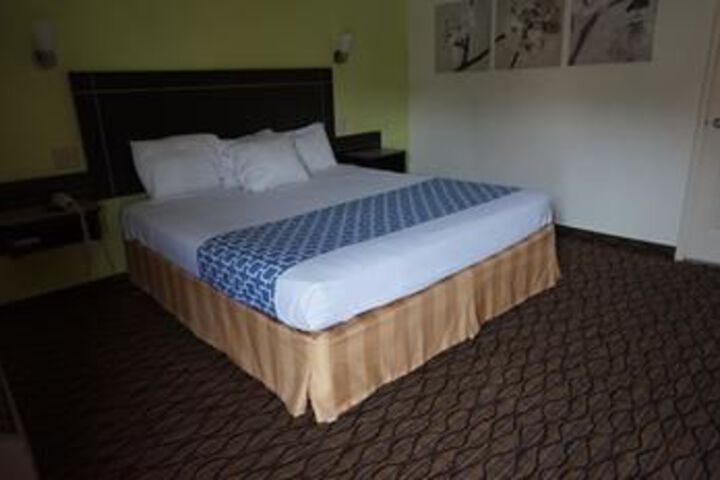 Room 21 of 57