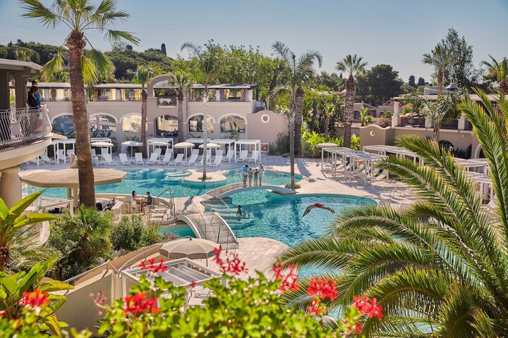 Pool Hotel