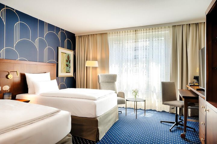 Room 70 of 116