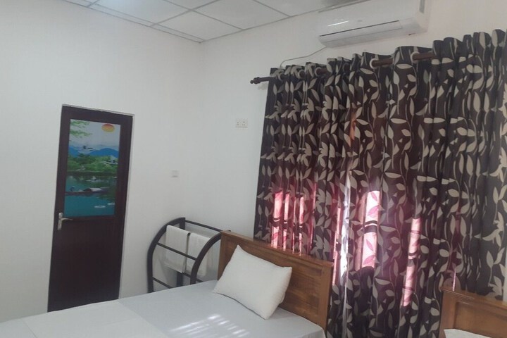 Room 15 of 54