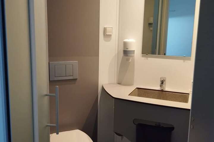 Room 55 of 80