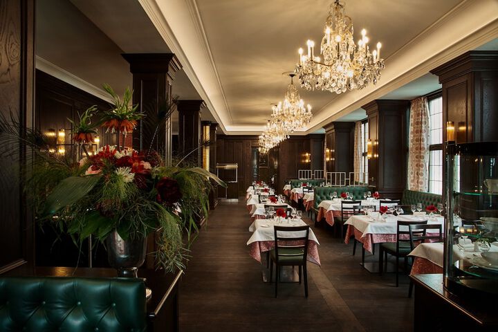 Dining 52 of 71
