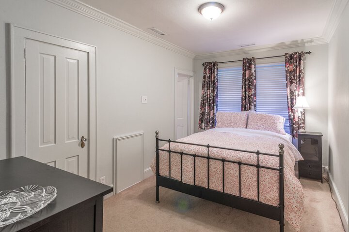 Room 13 of 52