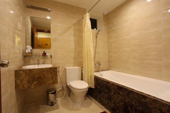 Room 15 of 35