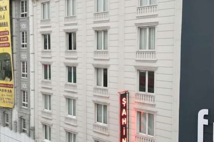 Hotel 12 of 12
