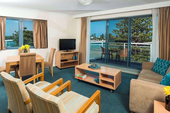 Room 7 of 172