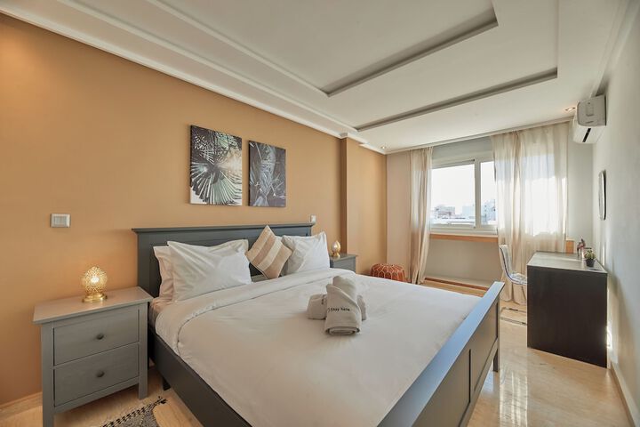 Room 8 of 50